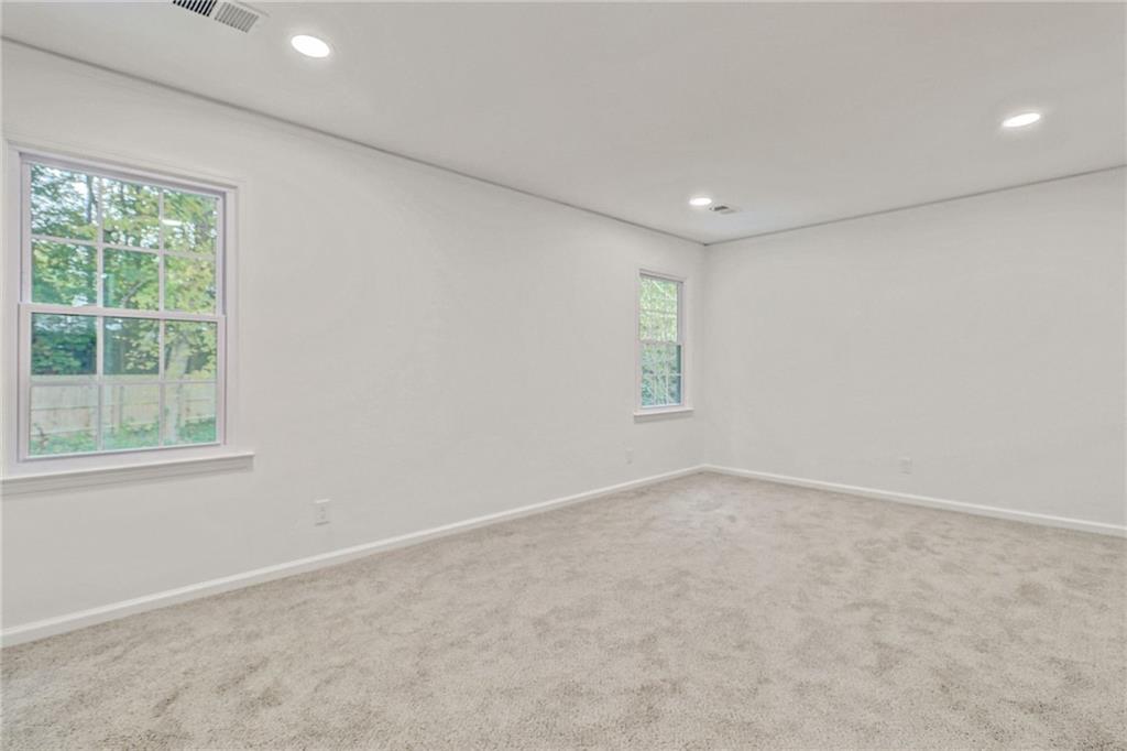 6750 Chesapeake Point, Atlanta, Georgia 30328, 4 Bedrooms Bedrooms, ,3 BathroomsBathrooms,Residential,Sold,6750 Chesapeake Point,7291697