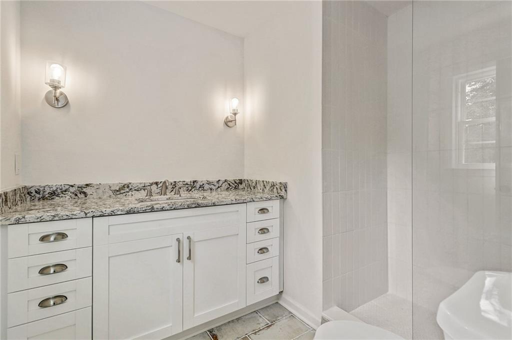 6750 Chesapeake Point, Atlanta, Georgia 30328, 4 Bedrooms Bedrooms, ,3 BathroomsBathrooms,Residential,Sold,6750 Chesapeake Point,7291697