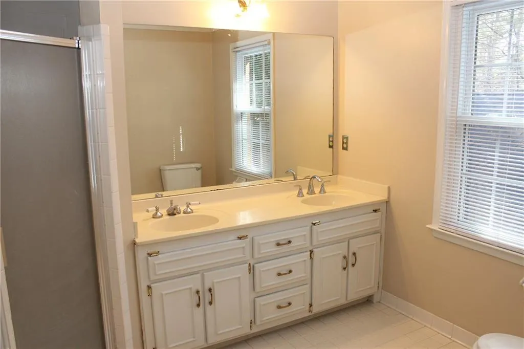 8930 Carroll Manor Drive Unit 8930, Sandy Springs, Georgia 30350, 2 Bedrooms Bedrooms, ,2 BathroomsBathrooms,Residential,Sold,8930 Carroll Manor Drive Unit 8930,5631130