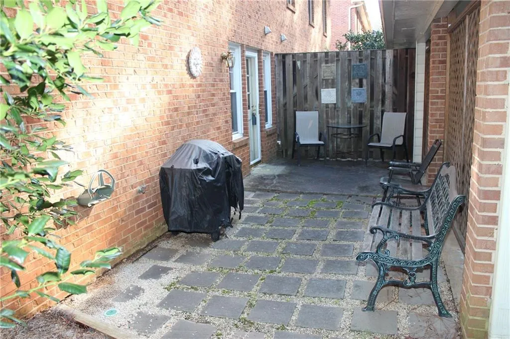 8930 Carroll Manor Drive Unit 8930, Sandy Springs, Georgia 30350, 2 Bedrooms Bedrooms, ,2 BathroomsBathrooms,Residential,Sold,8930 Carroll Manor Drive Unit 8930,5631130