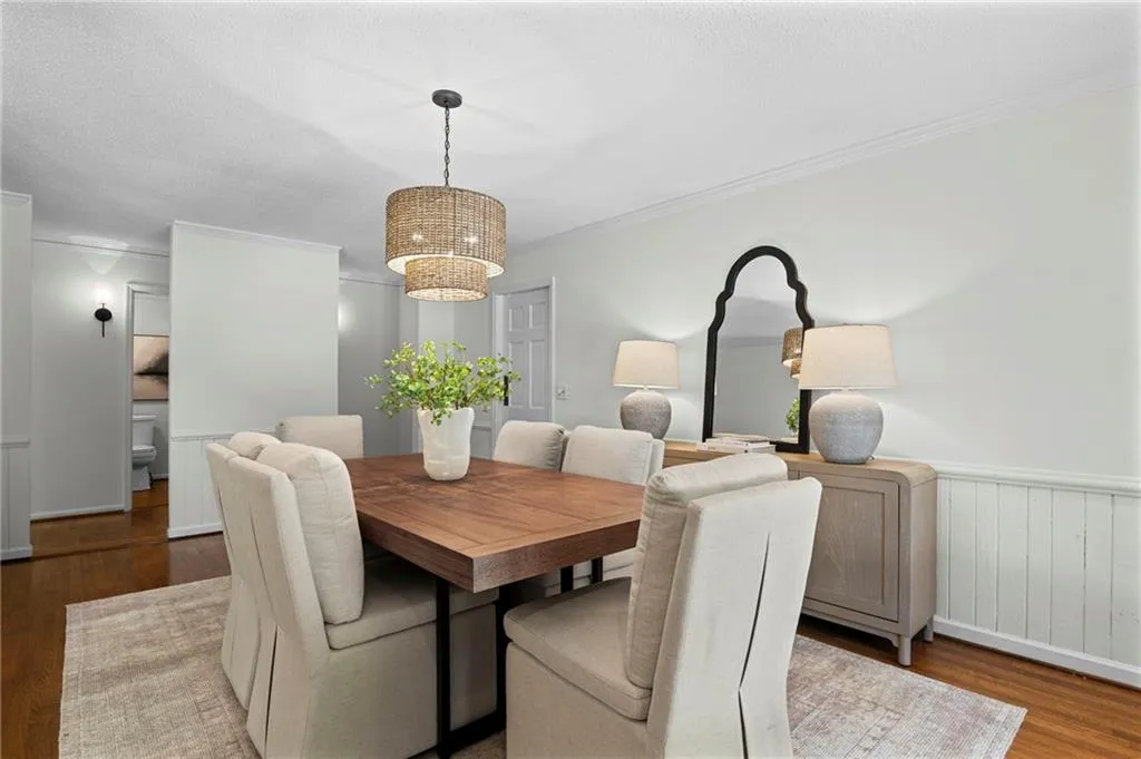 875 Heards Ferry Road, Atlanta, Georgia 30328, 5 Bedrooms Bedrooms, ,3 BathroomsBathrooms,Residential,For Sale,875 Heards Ferry Road,7749531