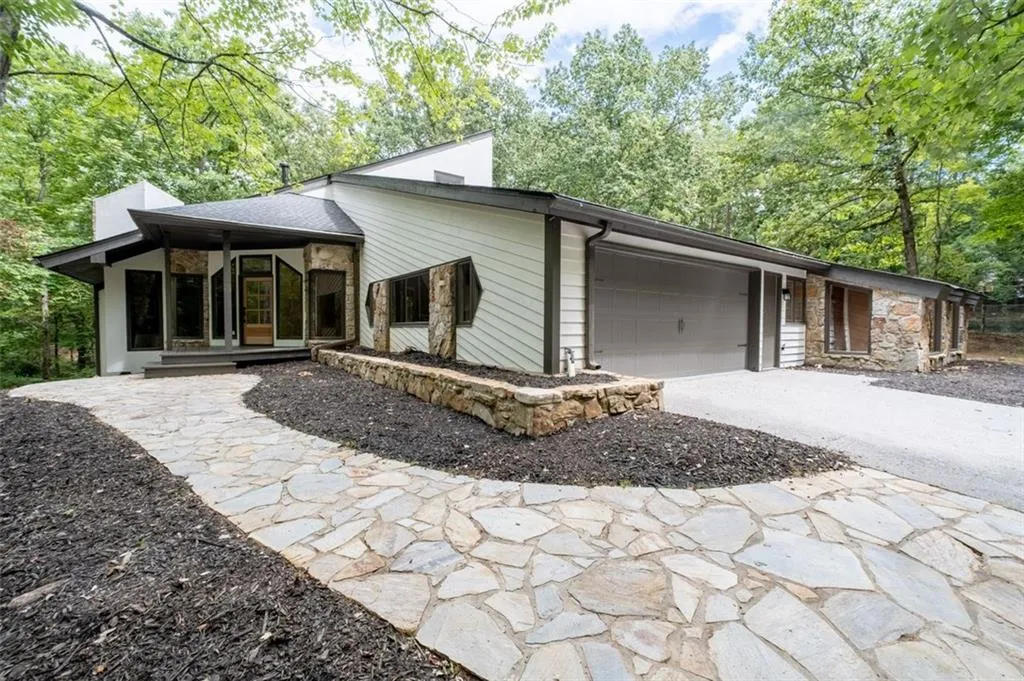 14 Ball Creek Way, Atlanta, Georgia 30350, 6 Bedrooms Bedrooms, ,5 BathroomsBathrooms,Residential,For Sale,14 Ball Creek Way,7630988