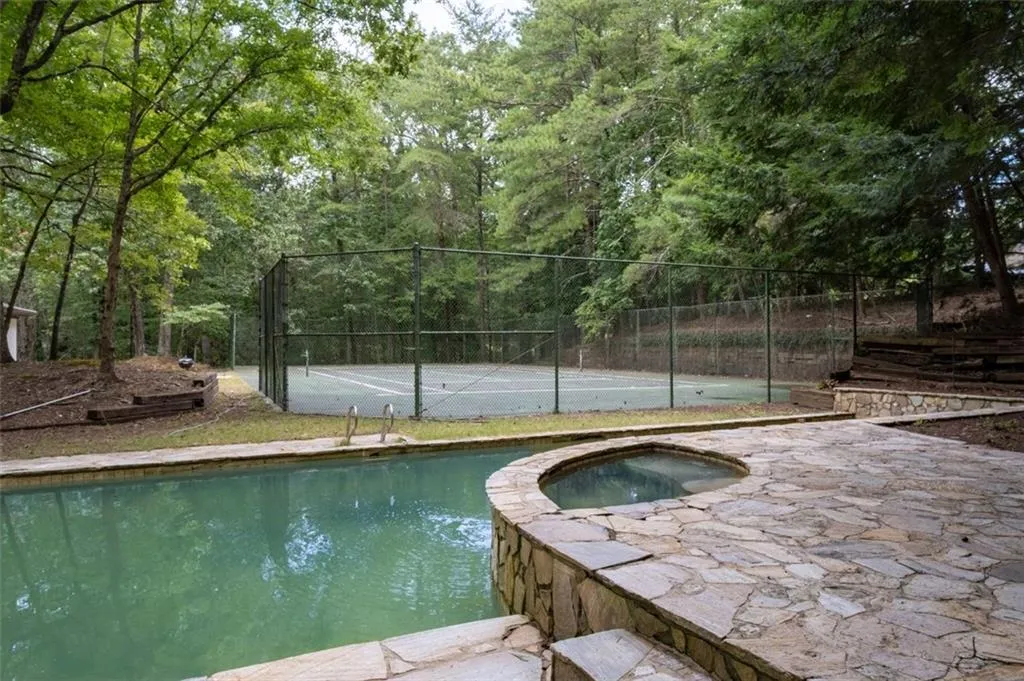 14 Ball Creek Way, Atlanta, Georgia 30350, 6 Bedrooms Bedrooms, ,5 BathroomsBathrooms,Residential,For Sale,14 Ball Creek Way,7630988