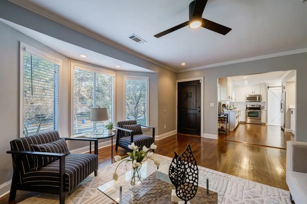 995 Lindbergh Drive, Atlanta, Georgia 30324, 3 Bedrooms Bedrooms, ,2 BathroomsBathrooms,Residential,For Sale,995 Lindbergh Drive,7643174