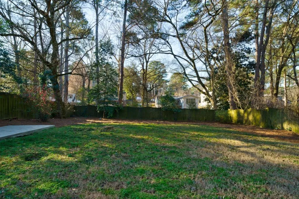 995 Lindbergh Drive, Atlanta, Georgia 30324, 3 Bedrooms Bedrooms, ,2 BathroomsBathrooms,Residential,For Sale,995 Lindbergh Drive,7643174