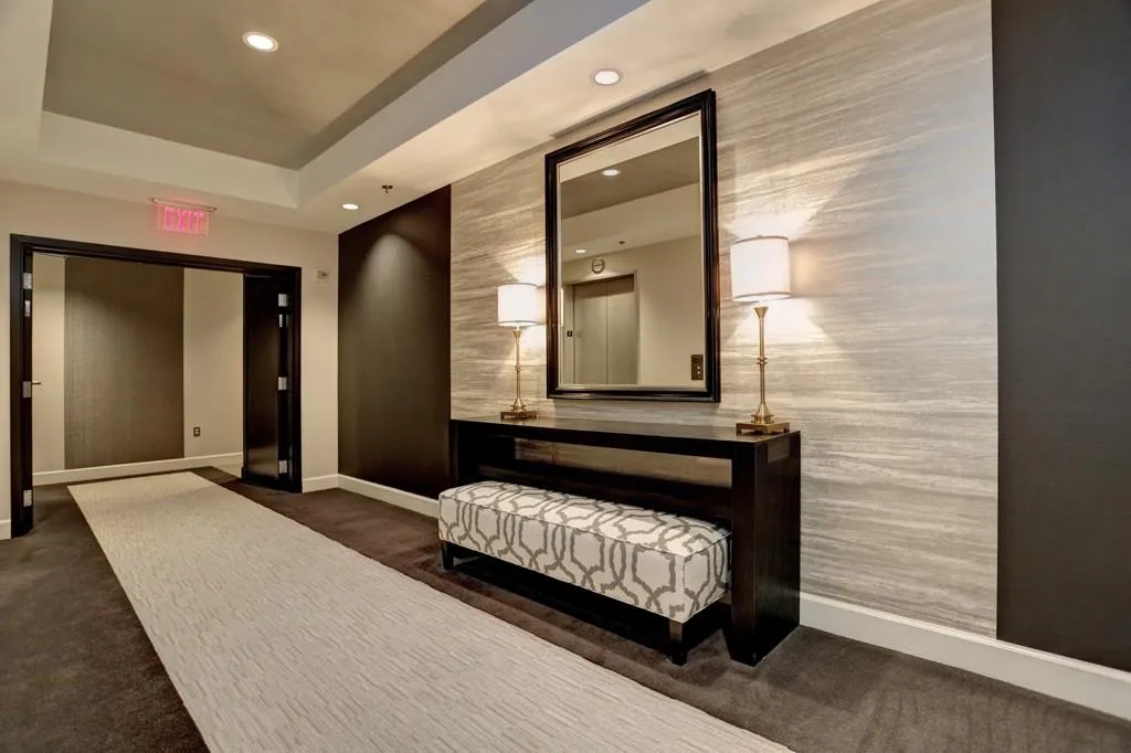 325 E Paces Ferry Road Unit 807, Atlanta, Georgia 30305, 1 Bedroom Bedrooms, ,1 BathroomBathrooms,Residential,Sold,325 E Paces Ferry Road Unit 807,5760616