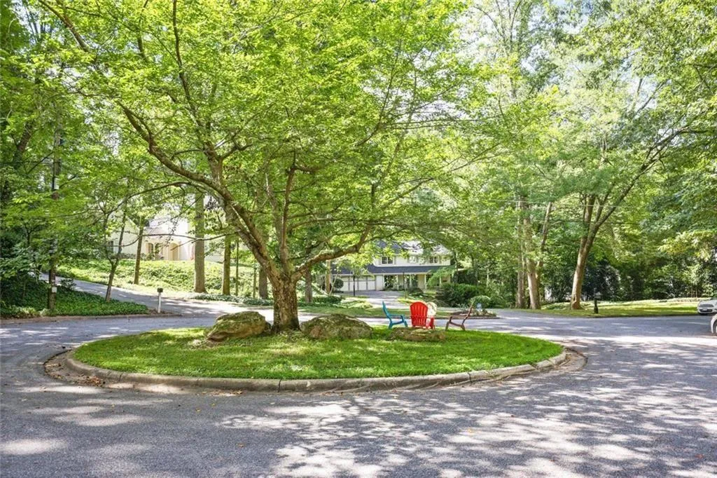 355 Earlston Drive Ne, Sandy Springs, Georgia 30328, 4 Bedrooms Bedrooms, ,2 BathroomsBathrooms,Residential,For Sale,355 Earlston Drive Ne,7739914