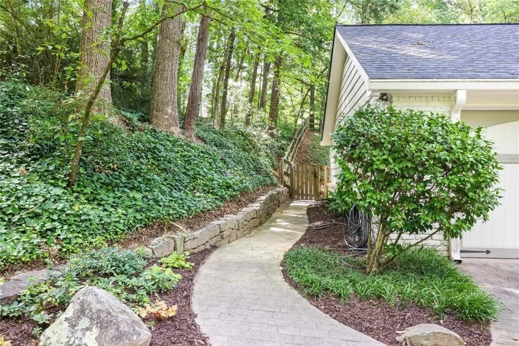 355 Earlston Drive Ne, Sandy Springs, Georgia 30328, 4 Bedrooms Bedrooms, ,2 BathroomsBathrooms,Residential,For Sale,355 Earlston Drive Ne,7739914