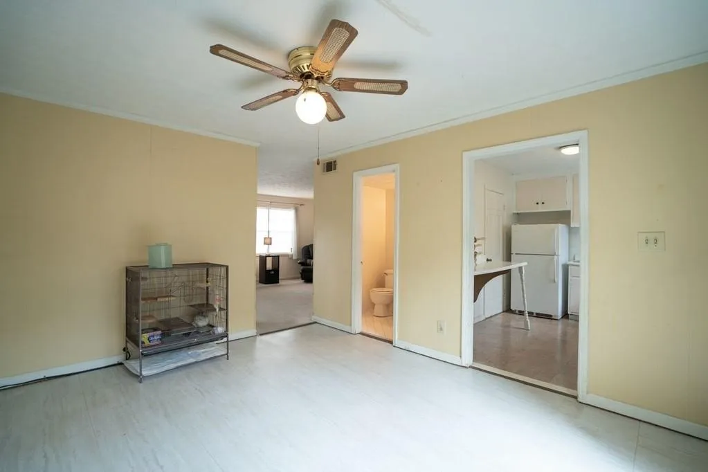 300 Winding River Drive Unit D, Sandy Springs, Georgia 30350, 2 Bedrooms Bedrooms, ,2 BathroomsBathrooms,Residential,Sold,300 Winding River Drive Unit D,6671255