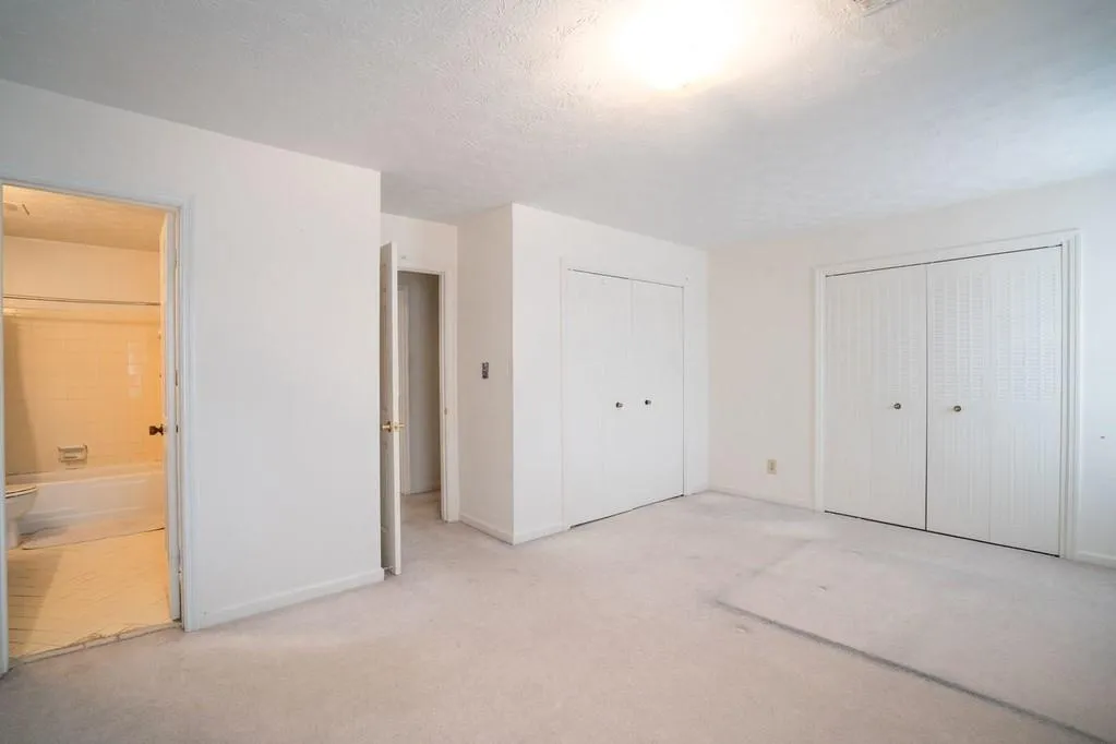 300 Winding River Drive Unit D, Sandy Springs, Georgia 30350, 2 Bedrooms Bedrooms, ,2 BathroomsBathrooms,Residential,Sold,300 Winding River Drive Unit D,6671255