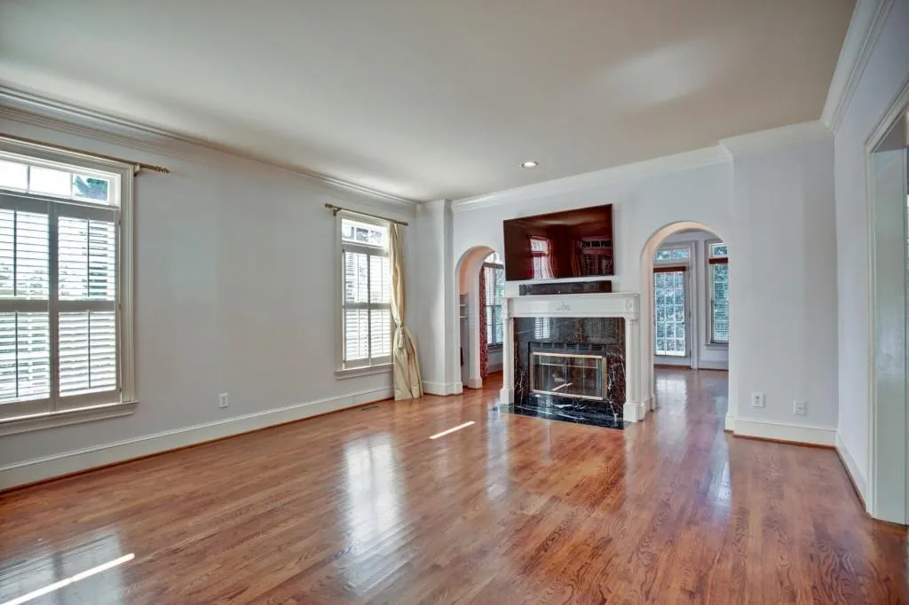 1014 Lenox Crest Ne, Brookhaven, Georgia 30324, 4 Bedrooms Bedrooms, ,3 BathroomsBathrooms,Residential,Sold,1014 Lenox Crest Ne,5821981