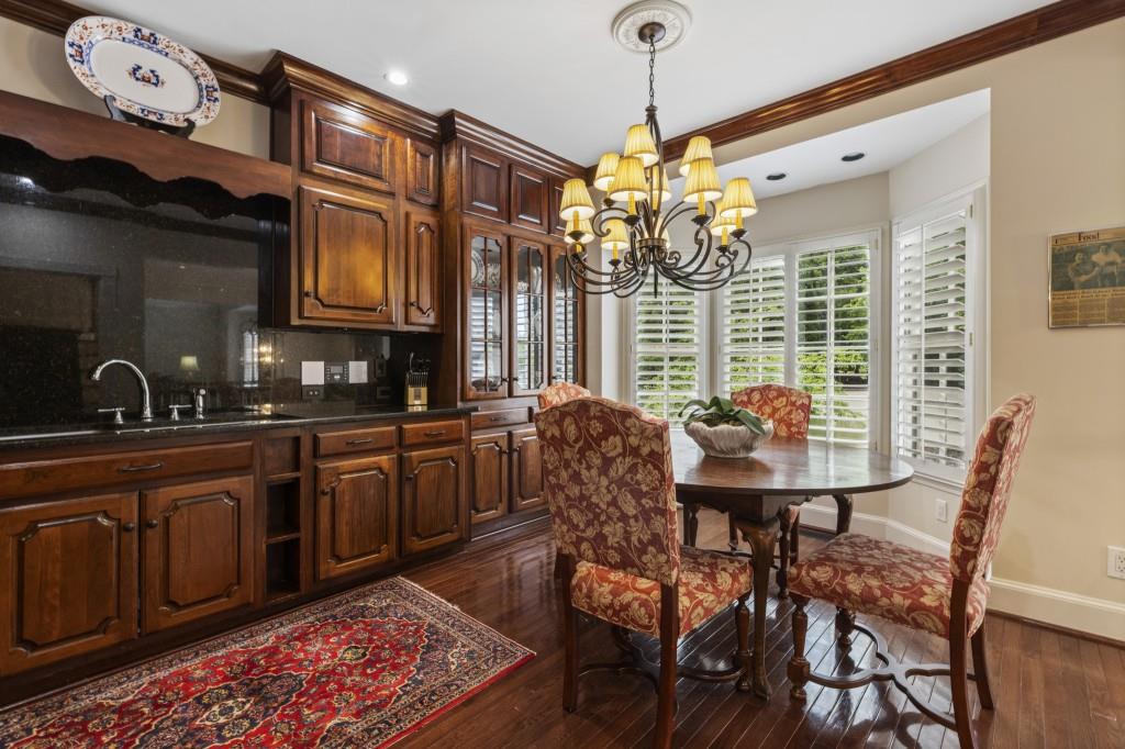 4 Paris Park Place, Sandy Springs, Georgia 30350, 3 Bedrooms Bedrooms, ,2 BathroomsBathrooms,Residential,Sold,4 Paris Park Place,7332045