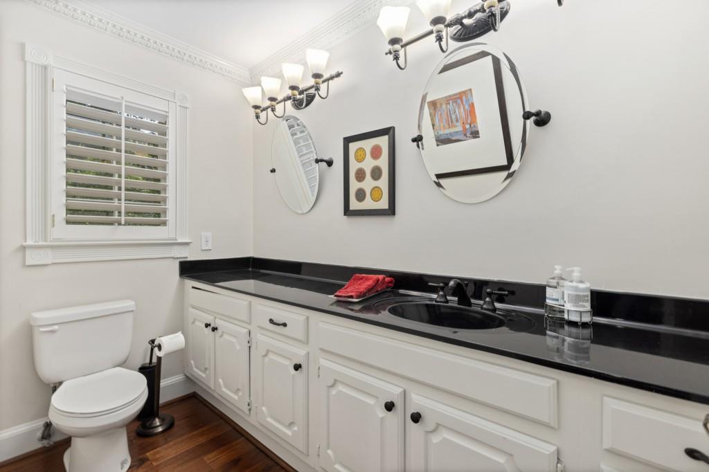 4 Paris Park Place, Sandy Springs, Georgia 30350, 3 Bedrooms Bedrooms, ,2 BathroomsBathrooms,Residential,Sold,4 Paris Park Place,7332045