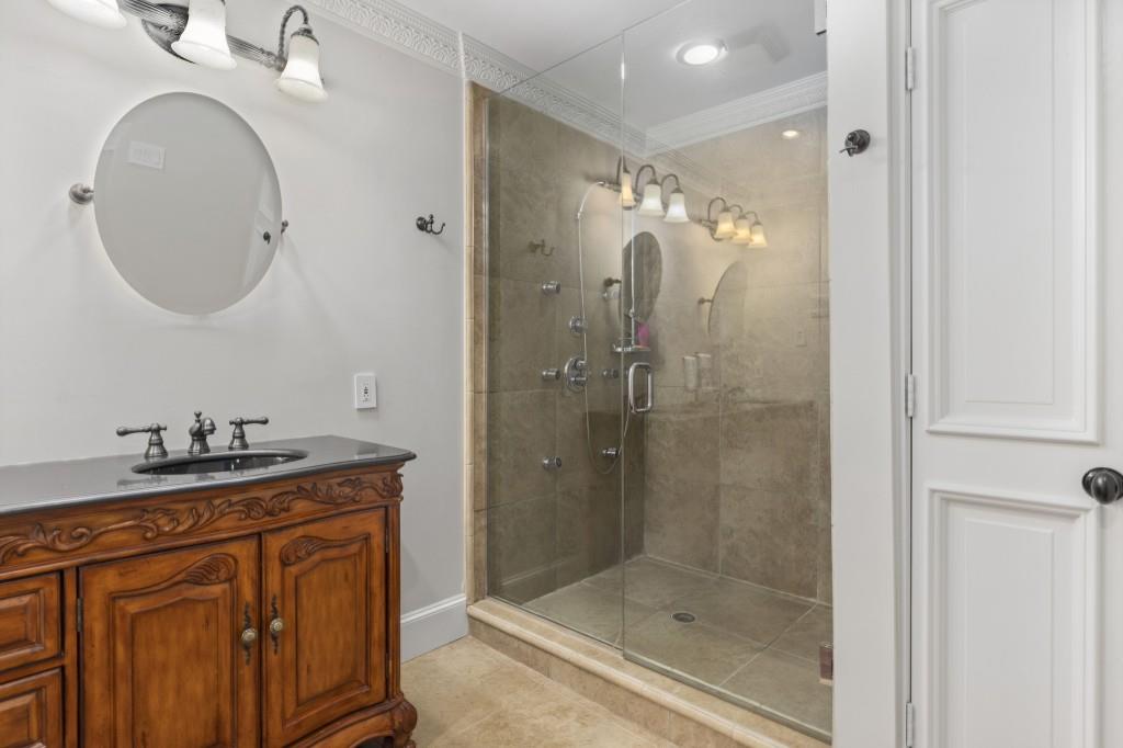 4 Paris Park Place, Sandy Springs, Georgia 30350, 3 Bedrooms Bedrooms, ,2 BathroomsBathrooms,Residential,Sold,4 Paris Park Place,7332045