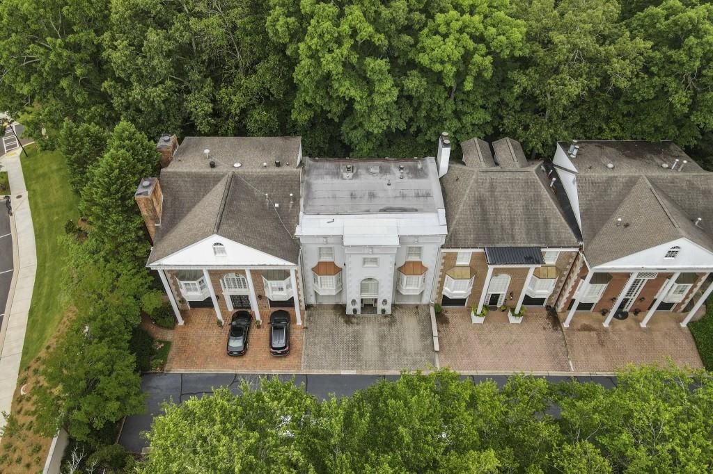 4 Paris Park Place, Sandy Springs, Georgia 30350, 3 Bedrooms Bedrooms, ,2 BathroomsBathrooms,Residential,Sold,4 Paris Park Place,7332045