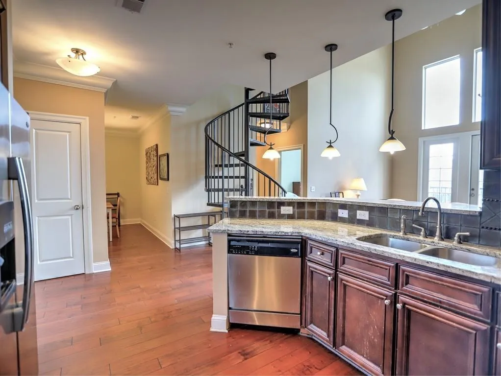 901 Abernathy Road Unit 6280, Sandy Springs, Georgia 30328, 2 Bedrooms Bedrooms, ,2 BathroomsBathrooms,Residential,Sold,901 Abernathy Road Unit 6280,6875450