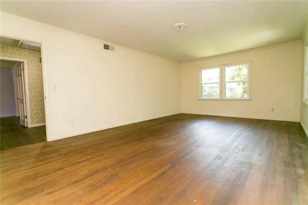 5607 Windy Ridge Drive, Sandy Springs, Georgia 30342, 4 Bedrooms Bedrooms, ,3 BathroomsBathrooms,Residential,Sold,5607 Windy Ridge Drive,6032170