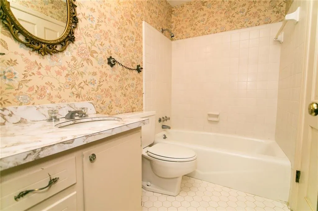 5607 Windy Ridge Drive, Sandy Springs, Georgia 30342, 4 Bedrooms Bedrooms, ,3 BathroomsBathrooms,Residential,Sold,5607 Windy Ridge Drive,6032170