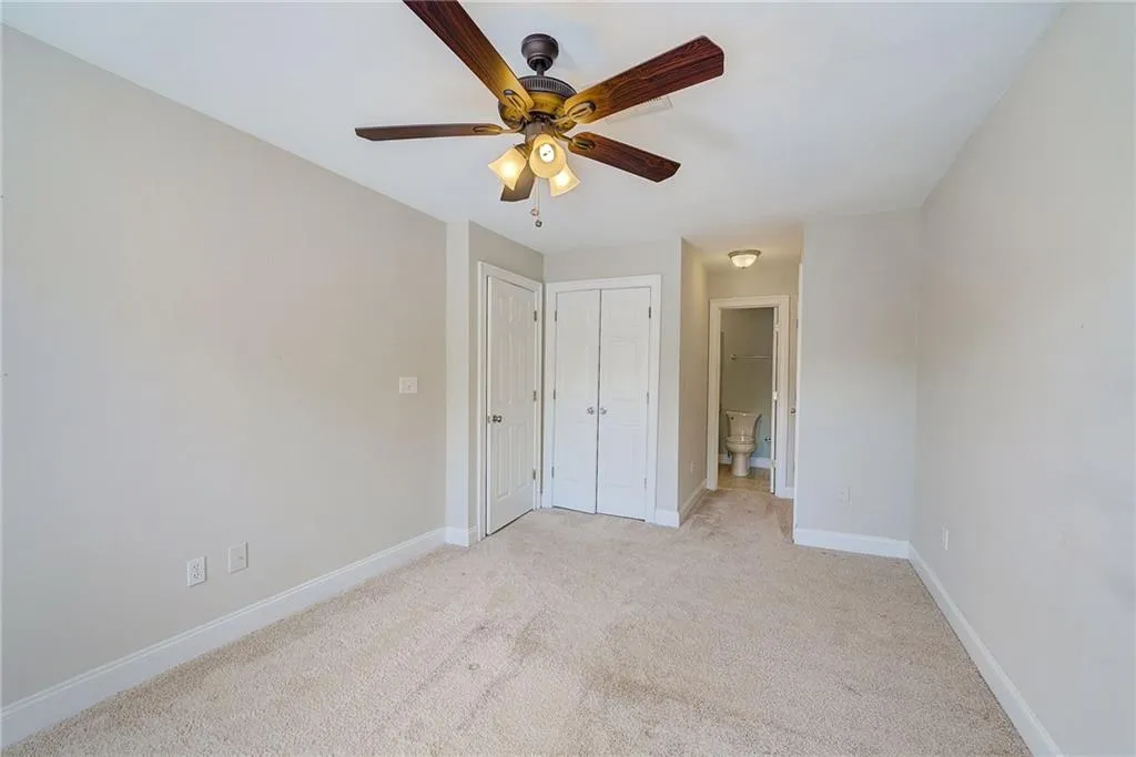 Master Bedroom with 2 Closets