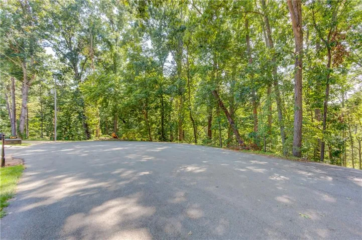 4301 Holiday Heights Drive, Oakwood, Georgia 30566