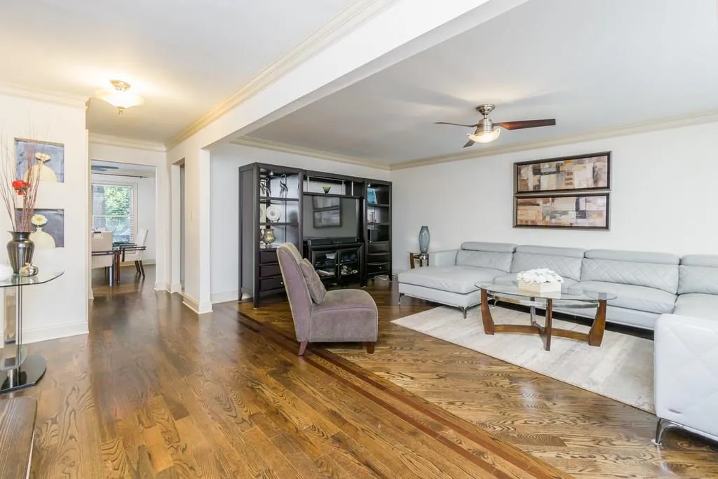 249 Peachtree Hollow Court, Sandy Springs, Georgia 30328, 3 Bedrooms Bedrooms, ,2 BathroomsBathrooms,Residential,Sold,249 Peachtree Hollow Court,6009936