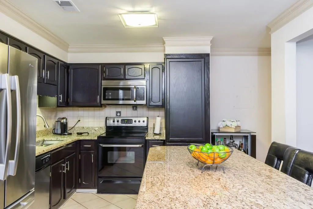 249 Peachtree Hollow Court, Sandy Springs, Georgia 30328, 3 Bedrooms Bedrooms, ,2 BathroomsBathrooms,Residential,Sold,249 Peachtree Hollow Court,6009936