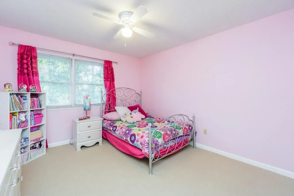 249 Peachtree Hollow Court, Sandy Springs, Georgia 30328, 3 Bedrooms Bedrooms, ,2 BathroomsBathrooms,Residential,Sold,249 Peachtree Hollow Court,6009936