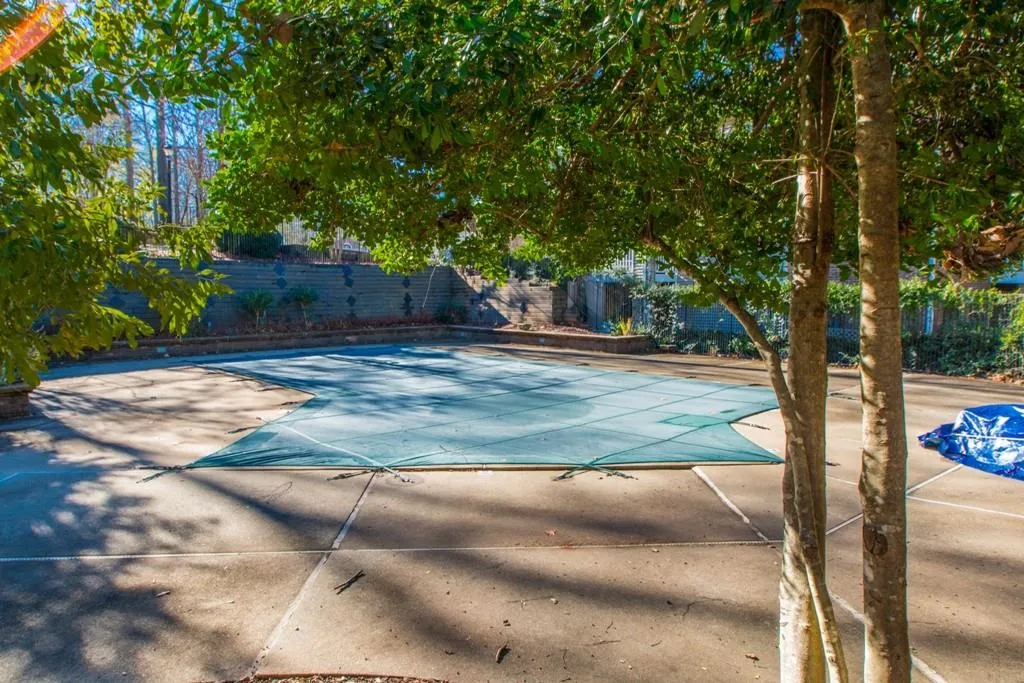 206 Barrington Hills Drive Unit 206, Sandy Springs, Georgia 30350, 3 Bedrooms Bedrooms, ,2 BathroomsBathrooms,Residential,Sold,206 Barrington Hills Drive Unit 206,5628445