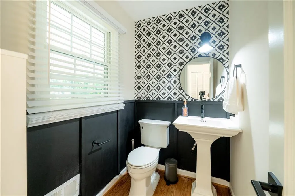 7330 Hunters Branch Drive, Atlanta, Georgia 30328, 4 Bedrooms Bedrooms, ,2 BathroomsBathrooms,Residential,For Sale,7330 Hunters Branch Drive,7663637