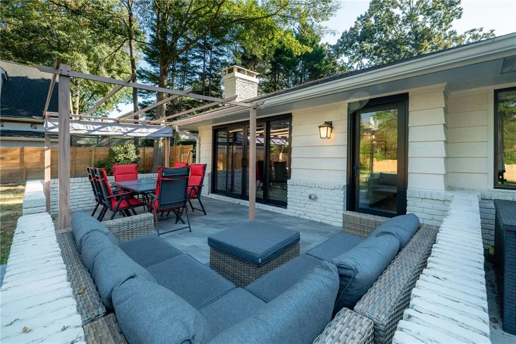 7330 Hunters Branch Drive, Atlanta, Georgia 30328, 4 Bedrooms Bedrooms, ,2 BathroomsBathrooms,Residential,For Sale,7330 Hunters Branch Drive,7663637