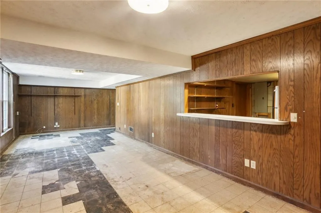 540 Bridgewater Drive, Atlanta, Georgia 30328, 4 Bedrooms Bedrooms, ,3 BathroomsBathrooms,Residential,Sold,540 Bridgewater Drive,7512755