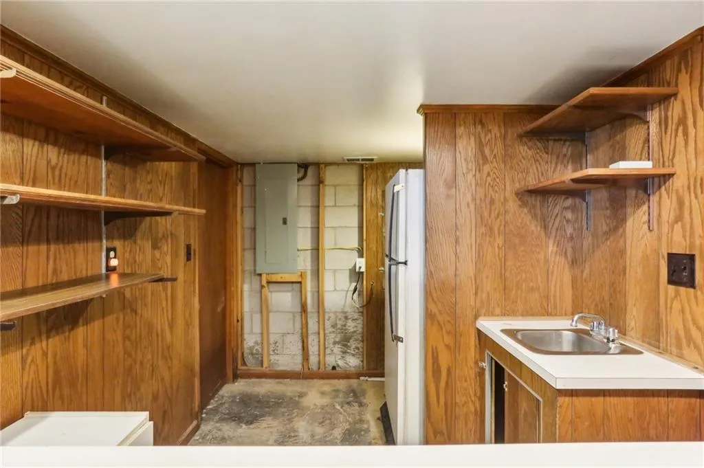 540 Bridgewater Drive, Atlanta, Georgia 30328, 4 Bedrooms Bedrooms, ,3 BathroomsBathrooms,Residential,Sold,540 Bridgewater Drive,7512755