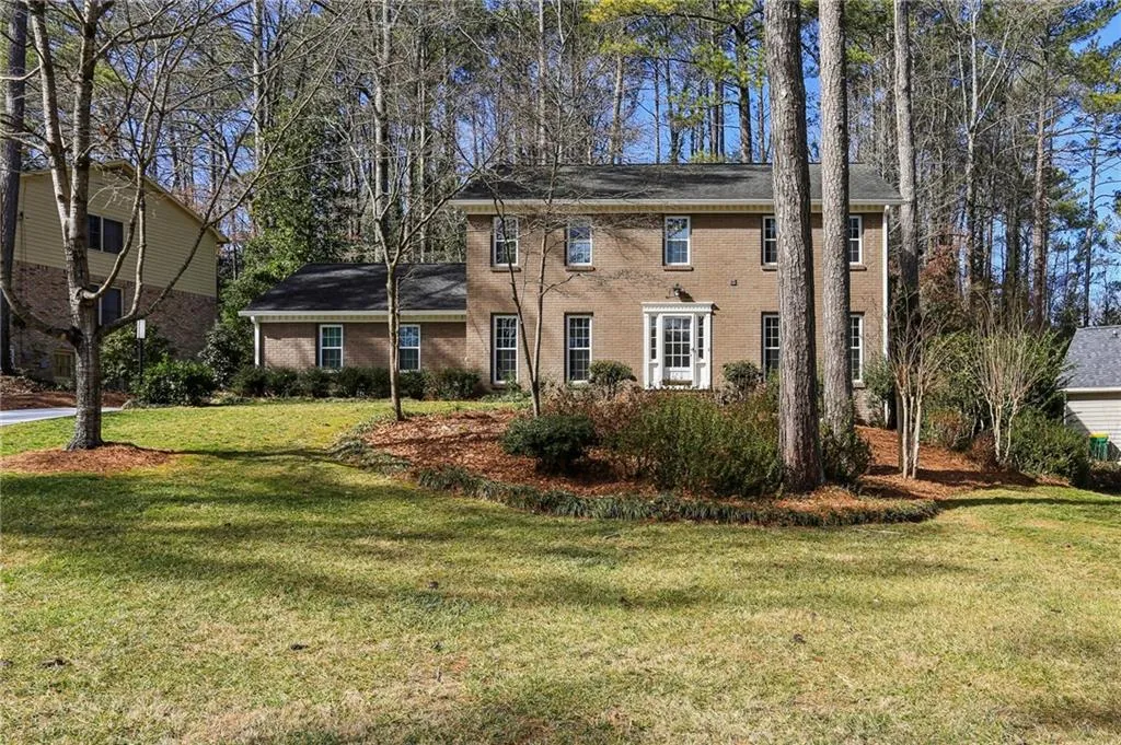 540 Bridgewater Drive, Atlanta, Georgia 30328, 4 Bedrooms Bedrooms, ,3 BathroomsBathrooms,Residential,Sold,540 Bridgewater Drive,7512755