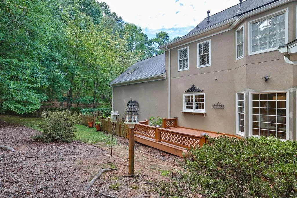 2180 Dunwoody Heritage Drive, Sandy Springs, Georgia 30350, 5 Bedrooms Bedrooms, ,3 BathroomsBathrooms,Residential,Sold,2180 Dunwoody Heritage Drive,7131026