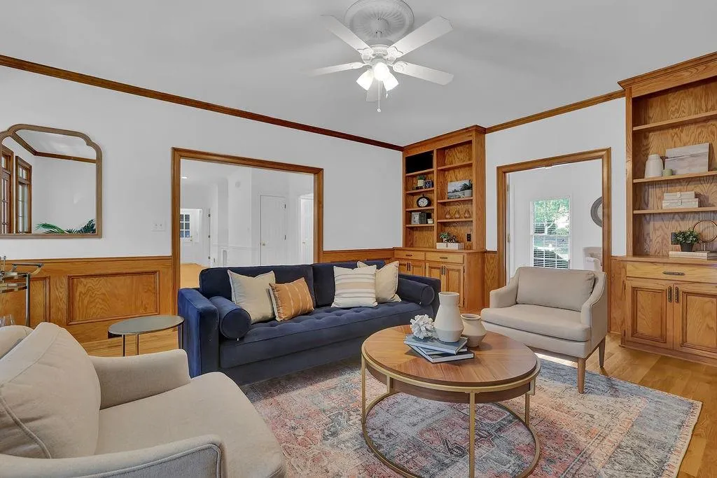 2180 Dunwoody Heritage Drive, Sandy Springs, Georgia 30350, 5 Bedrooms Bedrooms, ,3 BathroomsBathrooms,Residential,Sold,2180 Dunwoody Heritage Drive,7131026