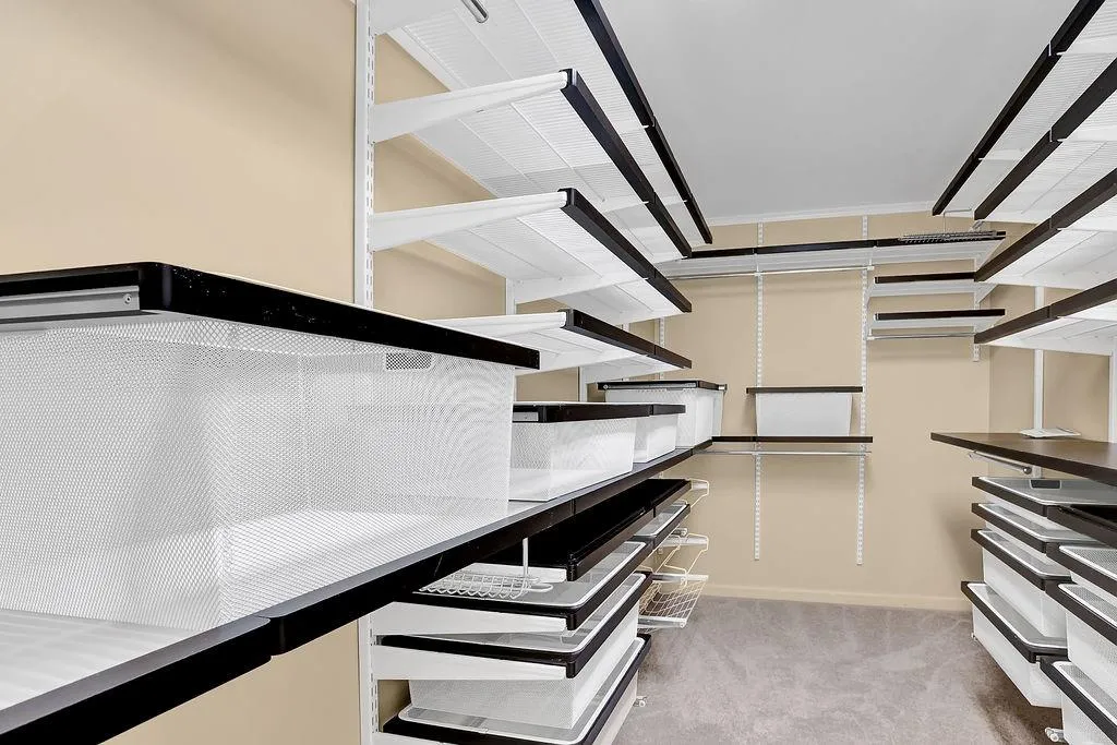 2180 Dunwoody Heritage Drive, Sandy Springs, Georgia 30350, 5 Bedrooms Bedrooms, ,3 BathroomsBathrooms,Residential,Sold,2180 Dunwoody Heritage Drive,7131026