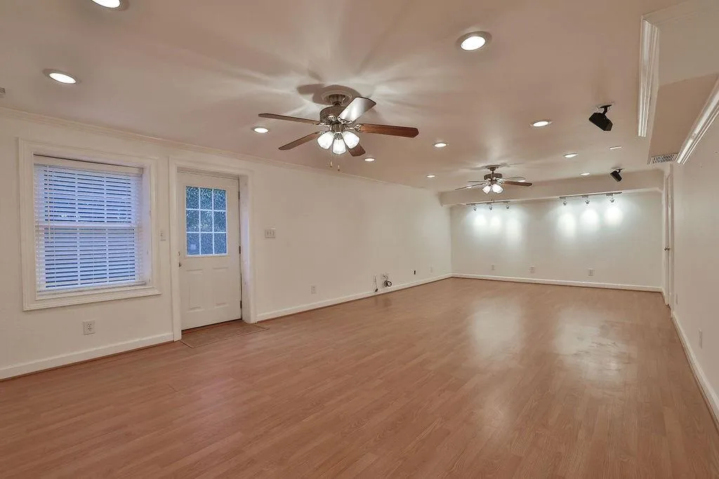 2180 Dunwoody Heritage Drive, Sandy Springs, Georgia 30350, 5 Bedrooms Bedrooms, ,3 BathroomsBathrooms,Residential,Sold,2180 Dunwoody Heritage Drive,7131026