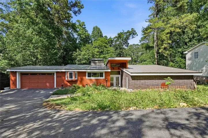 1989 N Ridgeway Ne, Atlanta, Georgia 30345