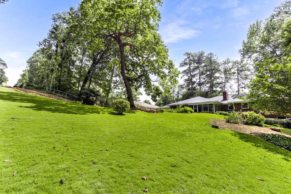 155 Forrest Lake Drive, Sandy Springs, Georgia 30327, 3 Bedrooms Bedrooms, ,2 BathroomsBathrooms,Residential,Sold,155 Forrest Lake Drive,7268317