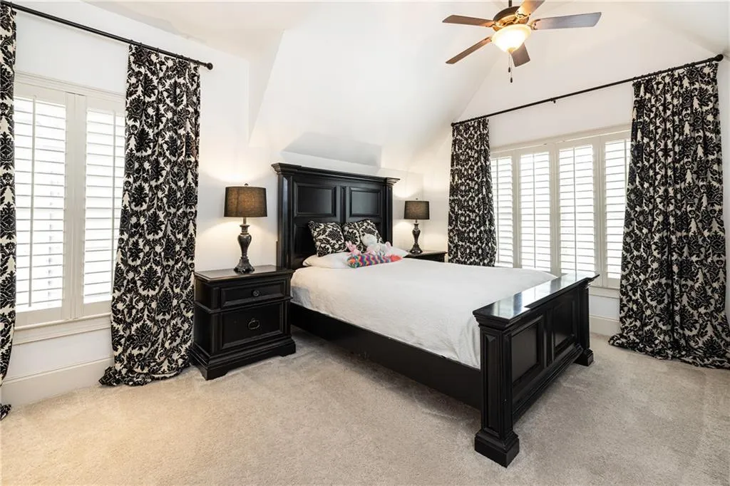 317 Windsor Parkway, Atlanta, Georgia 30342, 5 Bedrooms Bedrooms, ,5 BathroomsBathrooms,Residential,For Sale,317 Windsor Parkway,7742660