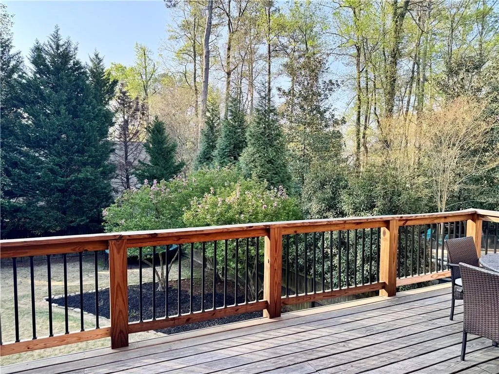 317 Windsor Parkway, Atlanta, Georgia 30342, 5 Bedrooms Bedrooms, ,5 BathroomsBathrooms,Residential,For Sale,317 Windsor Parkway,7742660