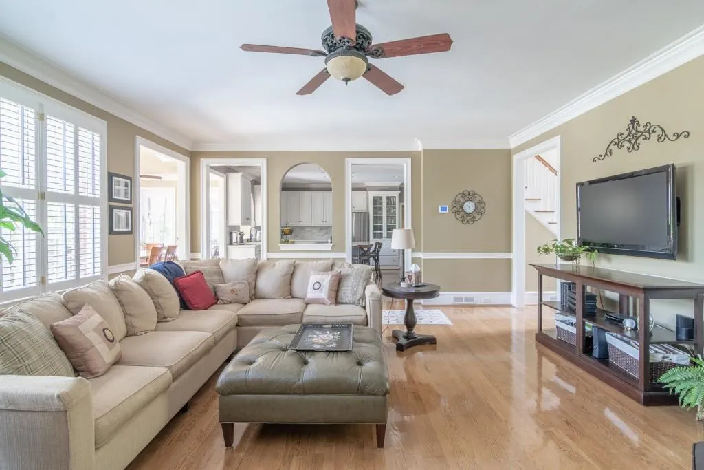 620 Saddleview Court, Sandy Springs, Georgia 30350, 5 Bedrooms Bedrooms, ,4 BathroomsBathrooms,Residential,Sold,620 Saddleview Court,6546284