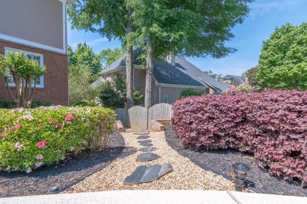 620 Saddleview Court, Sandy Springs, Georgia 30350, 5 Bedrooms Bedrooms, ,4 BathroomsBathrooms,Residential,Sold,620 Saddleview Court,6546284