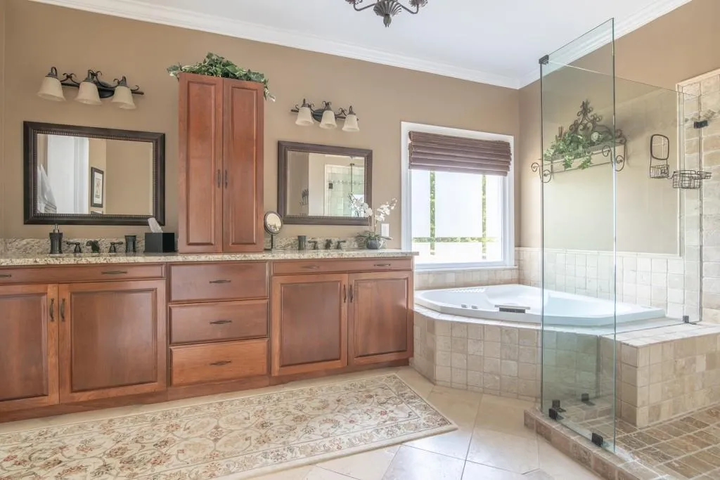 620 Saddleview Court, Sandy Springs, Georgia 30350, 5 Bedrooms Bedrooms, ,4 BathroomsBathrooms,Residential,Sold,620 Saddleview Court,6546284