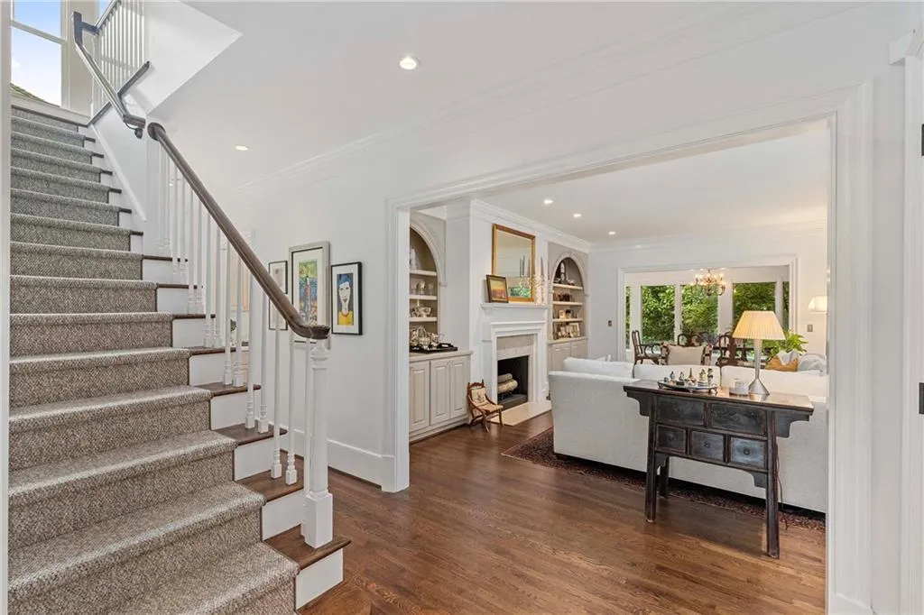2774 Andrews Drive Nw Unit #7, Atlanta, Georgia 30305, 3 Bedrooms Bedrooms, ,3 BathroomsBathrooms,Residential,For Sale,2774 Andrews Drive Nw Unit #7,7638448