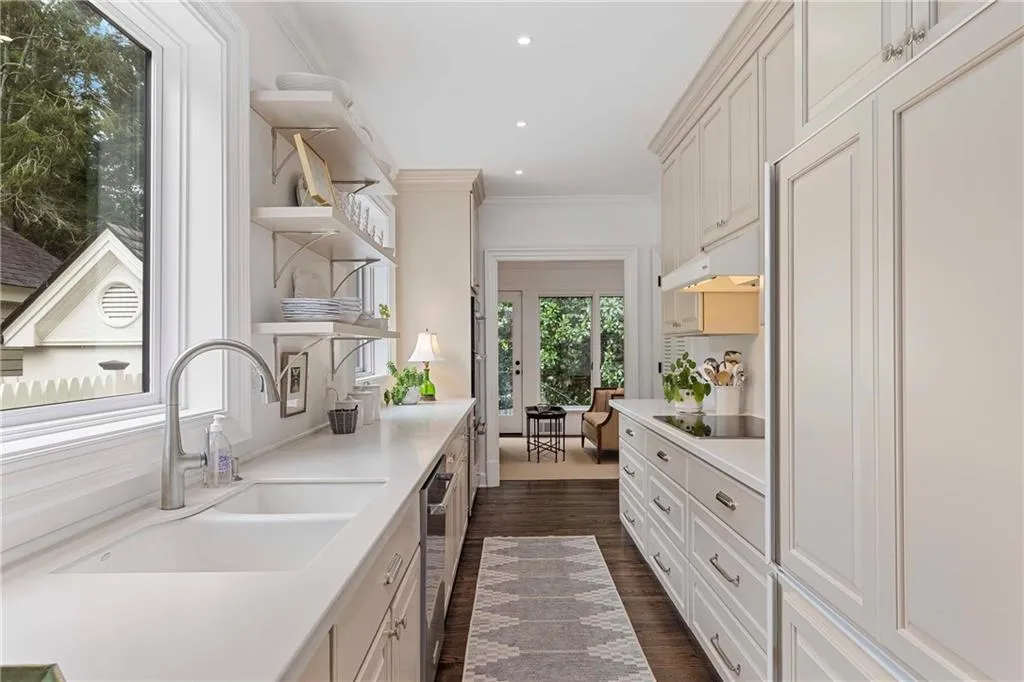 2774 Andrews Drive Nw Unit #7, Atlanta, Georgia 30305, 3 Bedrooms Bedrooms, ,3 BathroomsBathrooms,Residential,For Sale,2774 Andrews Drive Nw Unit #7,7638448