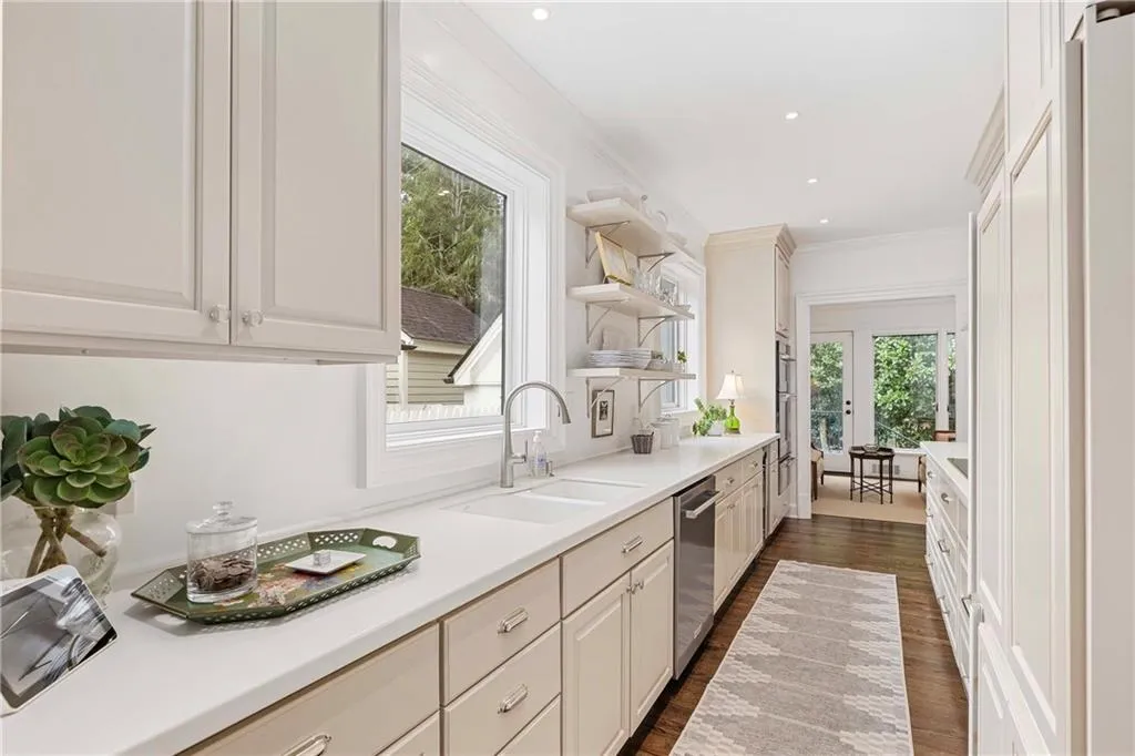 2774 Andrews Drive Nw Unit #7, Atlanta, Georgia 30305, 3 Bedrooms Bedrooms, ,3 BathroomsBathrooms,Residential,For Sale,2774 Andrews Drive Nw Unit #7,7638448