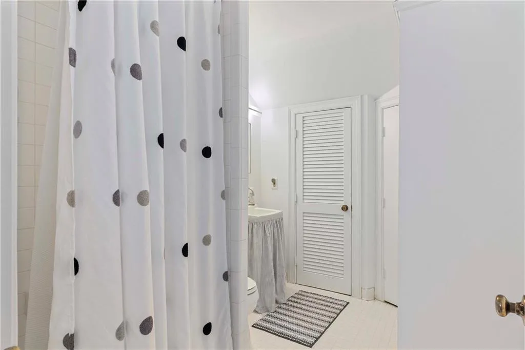 2774 Andrews Drive Nw Unit #7, Atlanta, Georgia 30305, 3 Bedrooms Bedrooms, ,3 BathroomsBathrooms,Residential,For Sale,2774 Andrews Drive Nw Unit #7,7638448