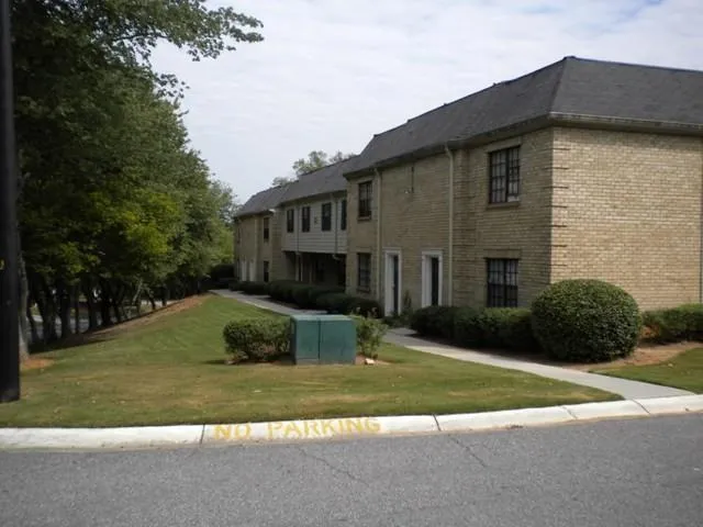 290 Winding River Drive Unit H, Atlanta, Georgia 30350, 3 Bedrooms Bedrooms, ,2 BathroomsBathrooms,Residential,Sold,290 Winding River Drive Unit H,7175174