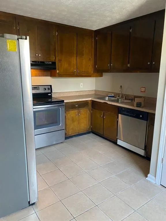 290 Winding River Drive Unit H, Atlanta, Georgia 30350, 3 Bedrooms Bedrooms, ,2 BathroomsBathrooms,Residential,Sold,290 Winding River Drive Unit H,7175174